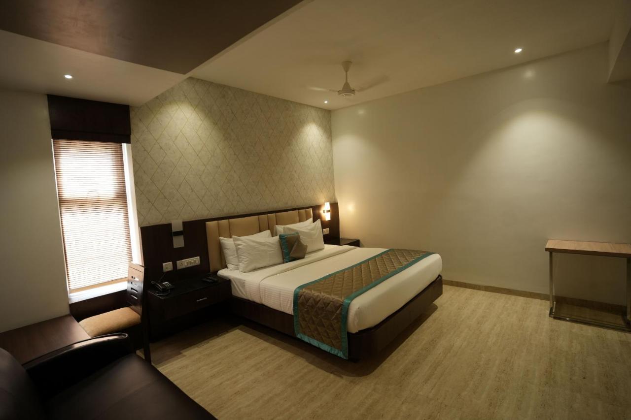 Sri Ambal Grand Otel Virudunagar Dış mekan fotoğraf